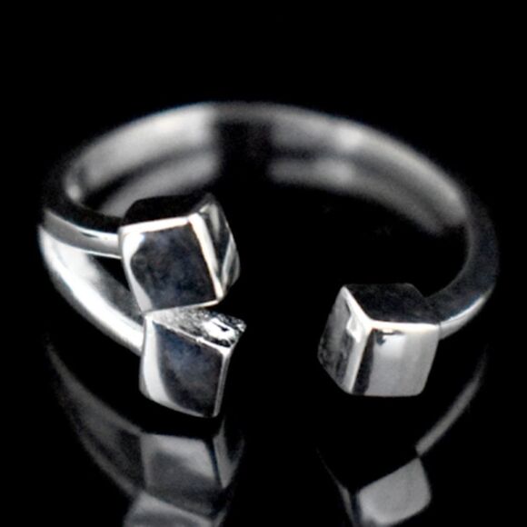 Square Geometry Ring - Picture 1 of 4